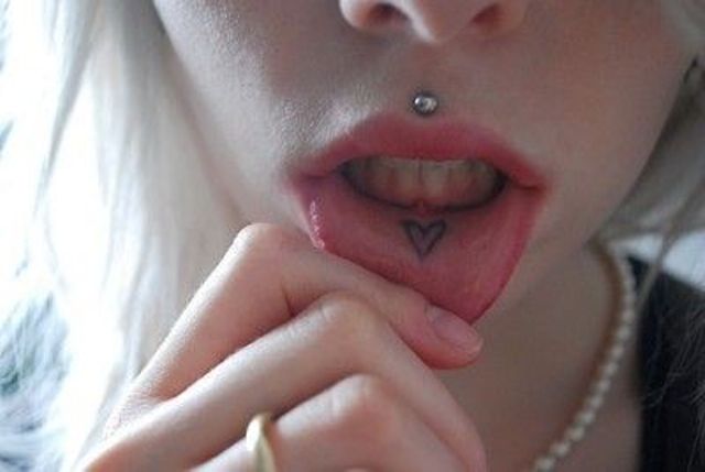 en los labios 4 - Tatuajes de labios
