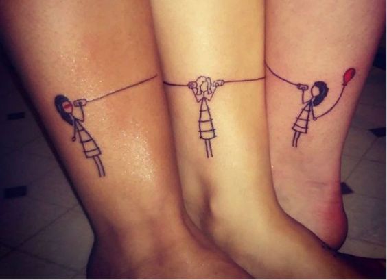 amigas hermanas 6 - Tatuajes de triángulos