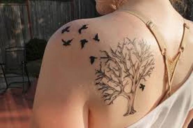 con pajaros 3 - tatuajes de árboles