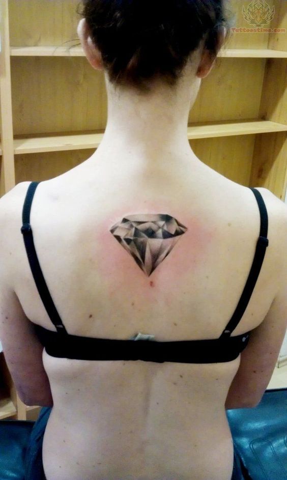 de diamantes realistas 3 - Tatuajes de diamantes