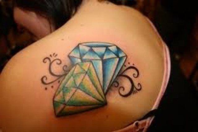 diamantes para mujeres 1 - Tatuajes de diamantes