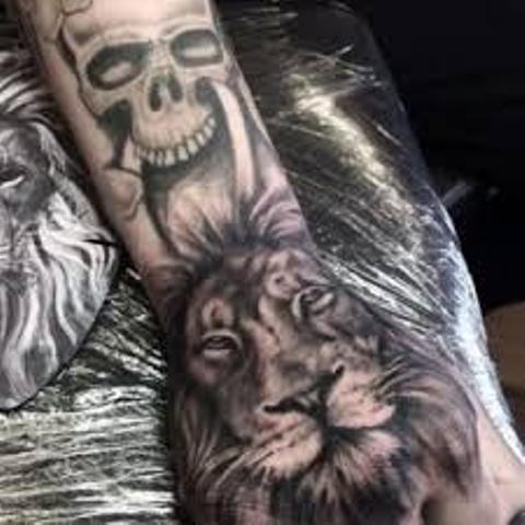 en toda la mano 3 - tatuajes en la mano