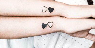 Featured image of post Tatuajes Para Novios Bonitos Los s mbolos que se han vuelto tendencia en esta zona de la las alfombras rojas son otra de las opciones donde encontrar s muchos tatuajes para inspirarte