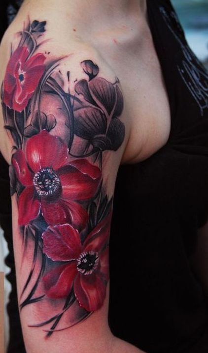 hombro flores 1 - Tatuajes en el hombro
