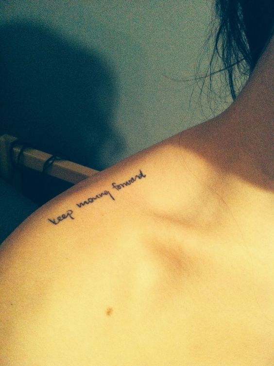 mujeres frases 4 - Tatuajes en el hombro