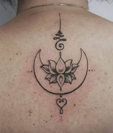 de unalome con luna 5 - Tatuajes de Unalome