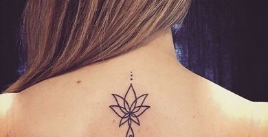 Ideas de Tatuajes de Unalome y Significados - Tatuajes Geniales unalome con flor de lotto 5 - frases para tatuajes