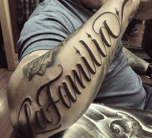 family o familia 5 - tatuajes con significados de familia