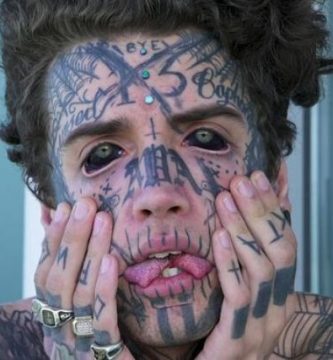jovenes eyeball 3 - tatuajes en los ojos