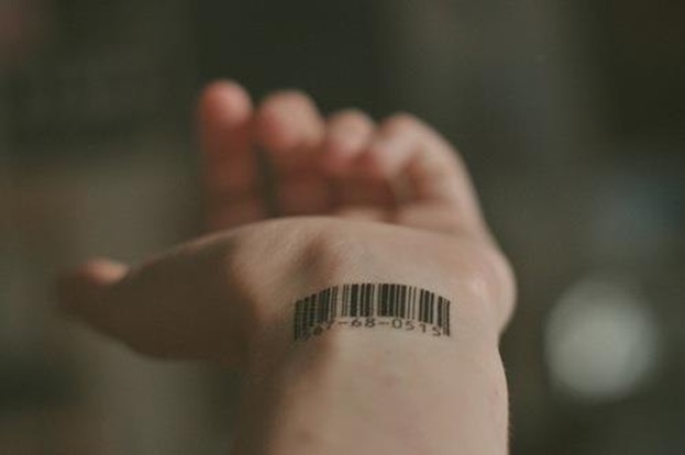 codigo de barra - tatuajes de código de barras