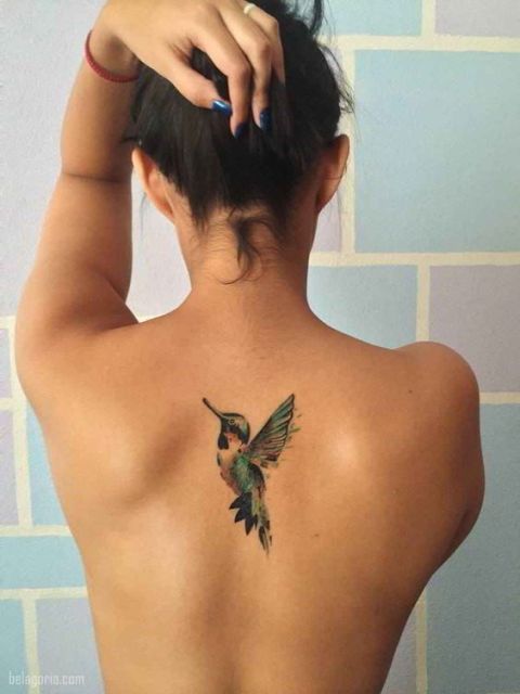 colibri en la espalda 5 - tatuajes de colibrí