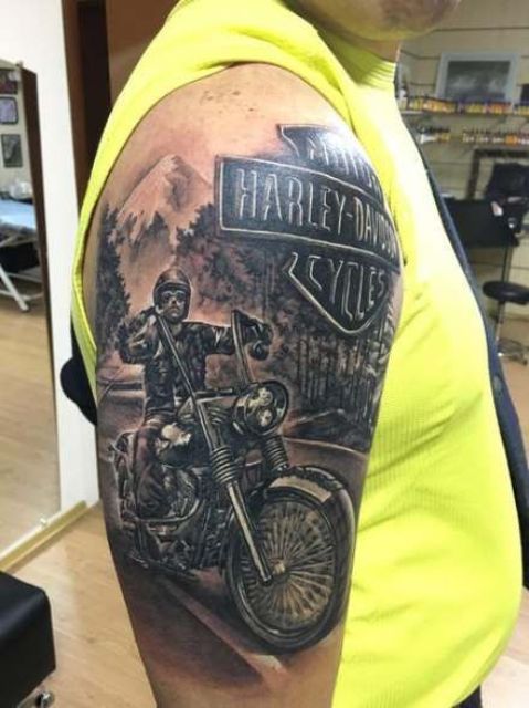 en el brazo 5 - tatuajes de motos