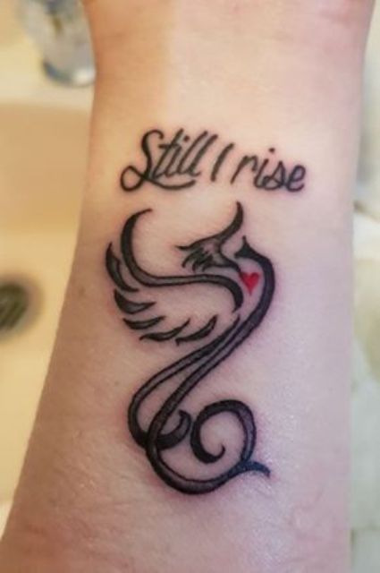 Ave Fenix en Tatuajes (Ideas Originales y Significados) - Tatuajes Geniales fenix en la muñeca 5 - Tatuajes de ave fénix