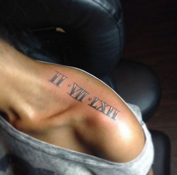 letras en la clavicula 2 - tatuajes en la clavícula