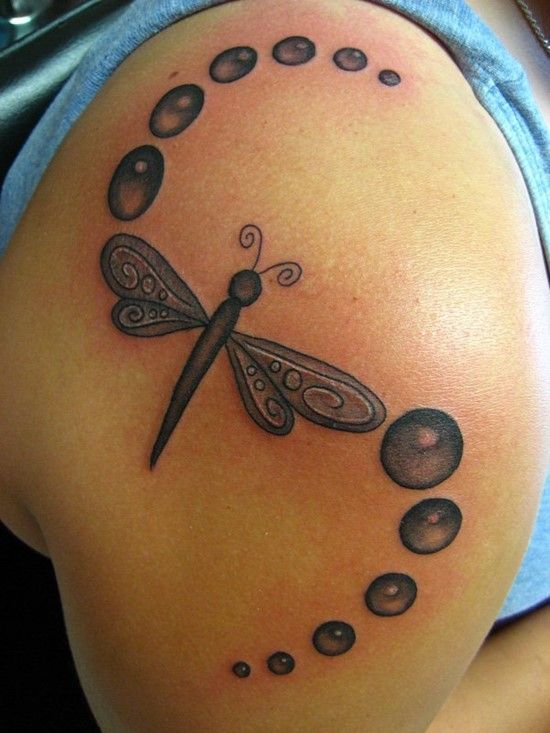libelulas hombro 4 - tatuajes de libélulas