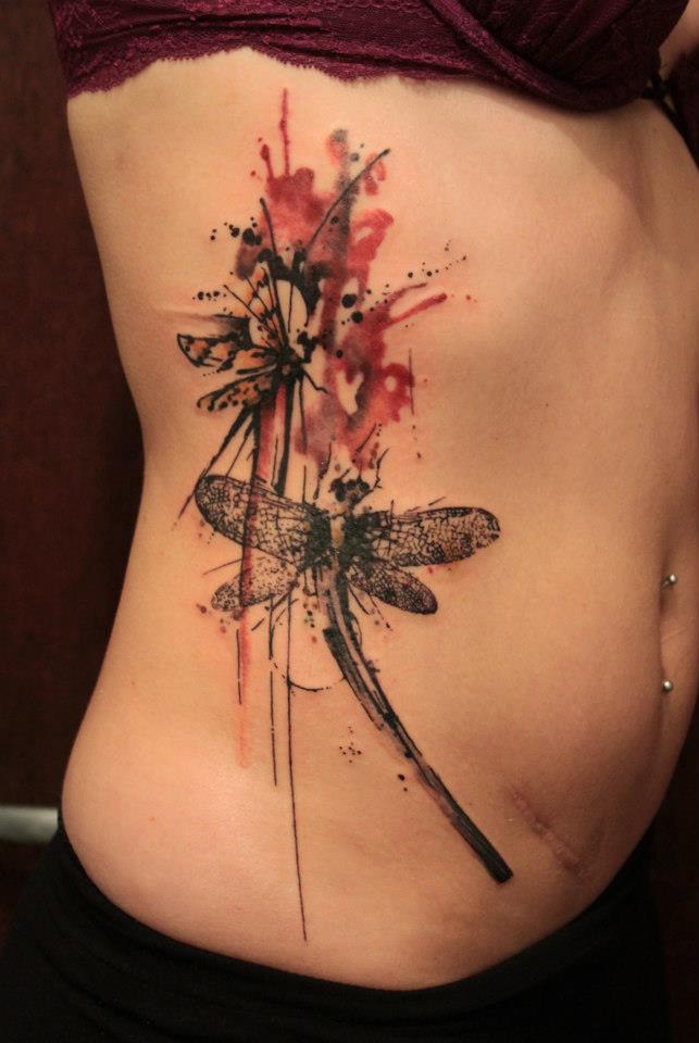 libelulas mujeres 3 - tatuajes de libélulas