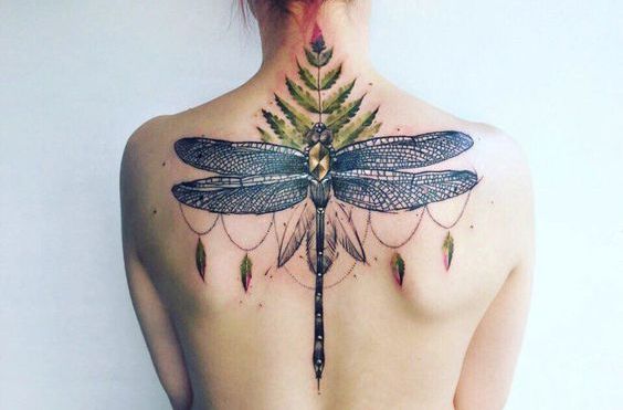 lubelulas espalda 4 - tatuajes de libélulas