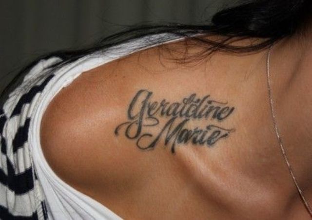 nombres en la clavicula 1 - tatuajes en la clavícula