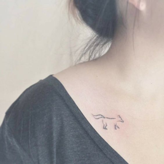 84 Ideas para Tatuajes en la Clavícula y Significados - Tatuajes Geniales pequeños en la clavicula 1 - tatuajes en la clavícula