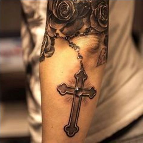 rosarios en el brazo 2 - Tatuajes de rosarios