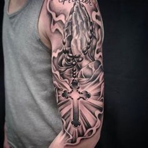 rosarios en el brazo 3 - Tatuajes de rosarios