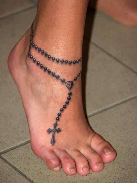 rosarios en el pie 6 - Tatuajes de rosarios