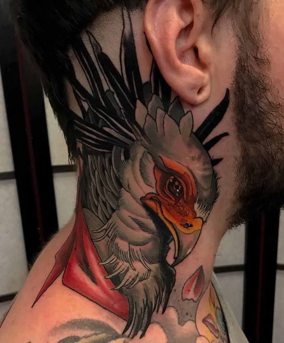 tatuaje de aguila en el cuello 1 - tatuajes de águilas