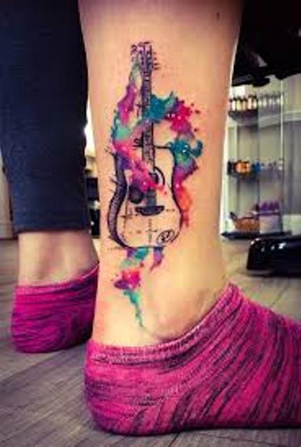 guitarras a color 3 1 - tatuajes de guitarras