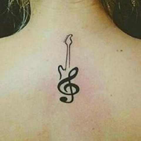 Ideas de Tatuajes de Guitarras (+Significados) - Tatuajes Geniales guitarras pequeñas 6 1 - tatuajes de guitarras