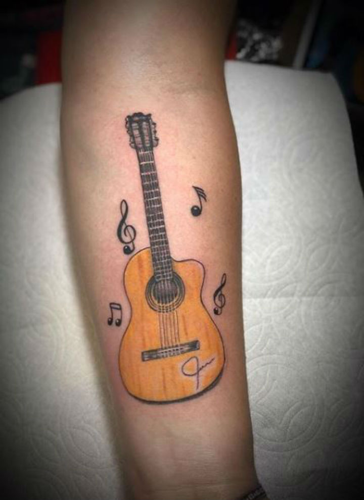 guitarras y notas musicales 6 1 - tatuajes de guitarras