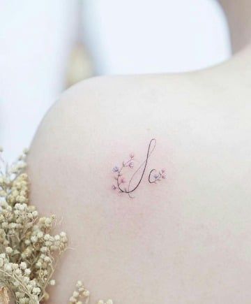 iniciales para mujeres 2 - tatuajes de iniciales