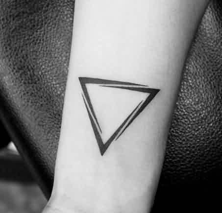 tatuajes de triangulos 2 - Tatuajes de triángulos