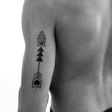 triangulos negros 6 - Tatuajes de triángulos