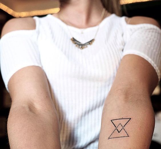 triangulos para mujeres 3 - Tatuajes de triángulos