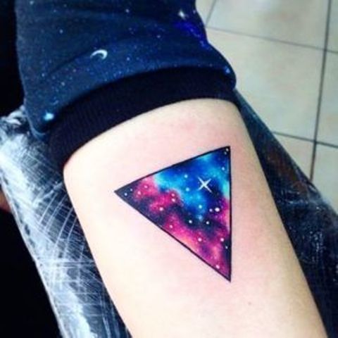 triangulos para mujeres 6 - Tatuajes de triángulos