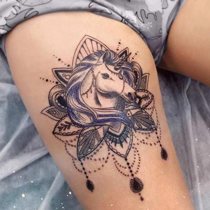 Tatuajes En Las Piernas Para Mujeres De Unicornios 1 - Tatuajes para Mujeres en las Piernas