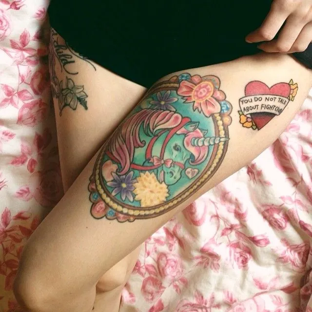 Tatuajes En Las Piernas Para Mujeres De Unicornios 3 - Tatuajes para Mujeres en las Piernas