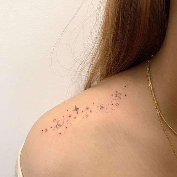 tattoos mujeres hombros 3 - Tatuajes de sol y luna