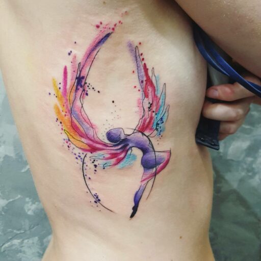 tatuajes de mujeres costillas 2 - Tatuajes de ESTRELLAS