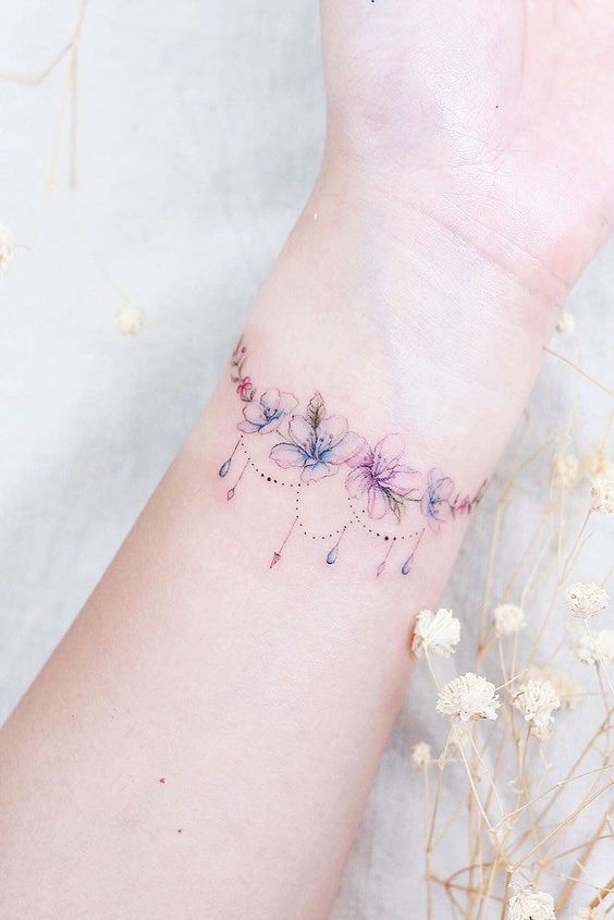 tatuajes de mujeres munecas 10 - tatuajes de anclas