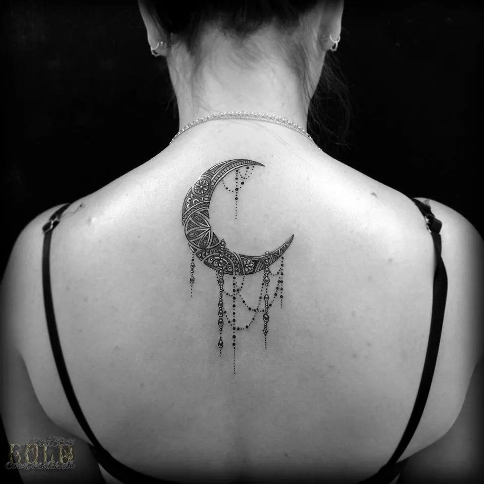 tatuajes lunas espalda 2 - tatuajes de luna