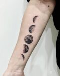 tatuajes lunas para hombres - tatuajes de luna