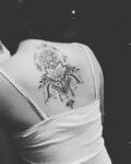 tatuajes mujeres espalda 2 - Tatuajes de duendes