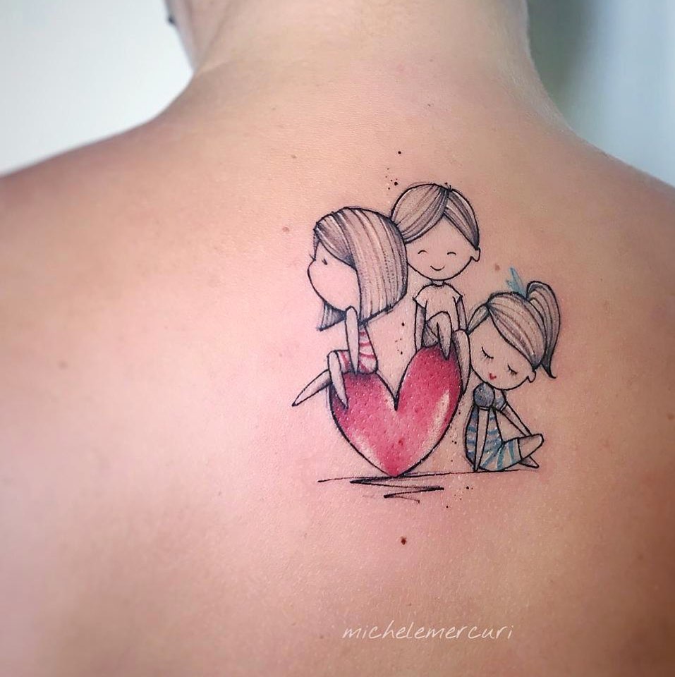 tatuajes mujeres espalda 4 - tatuajes de infinito
