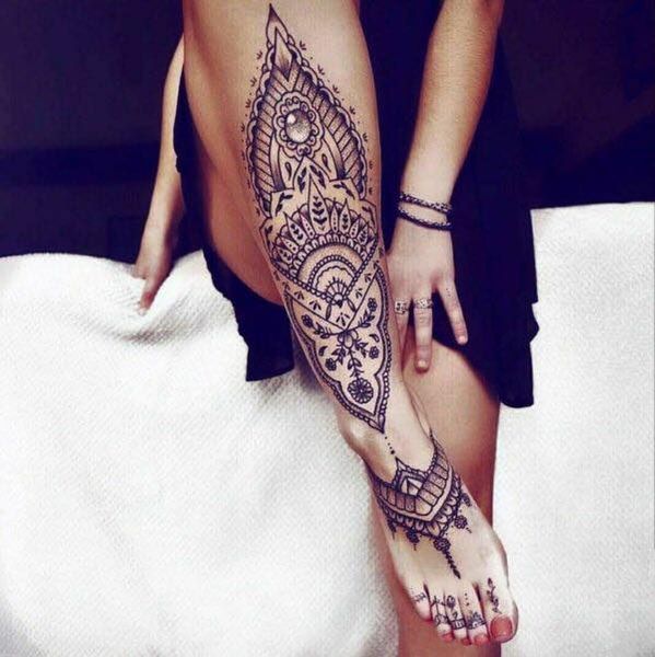 tatuajes mujeres pierna abajo 9 - Tatuajes para Mujeres en las Piernas