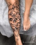 tatuajes mujeres piernas 1 - Tatuajes de sol y luna