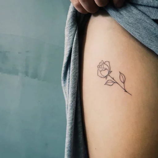 tatuajes para mujeres pierna pequeno 1 - Tatuajes para Mujeres en las Piernas