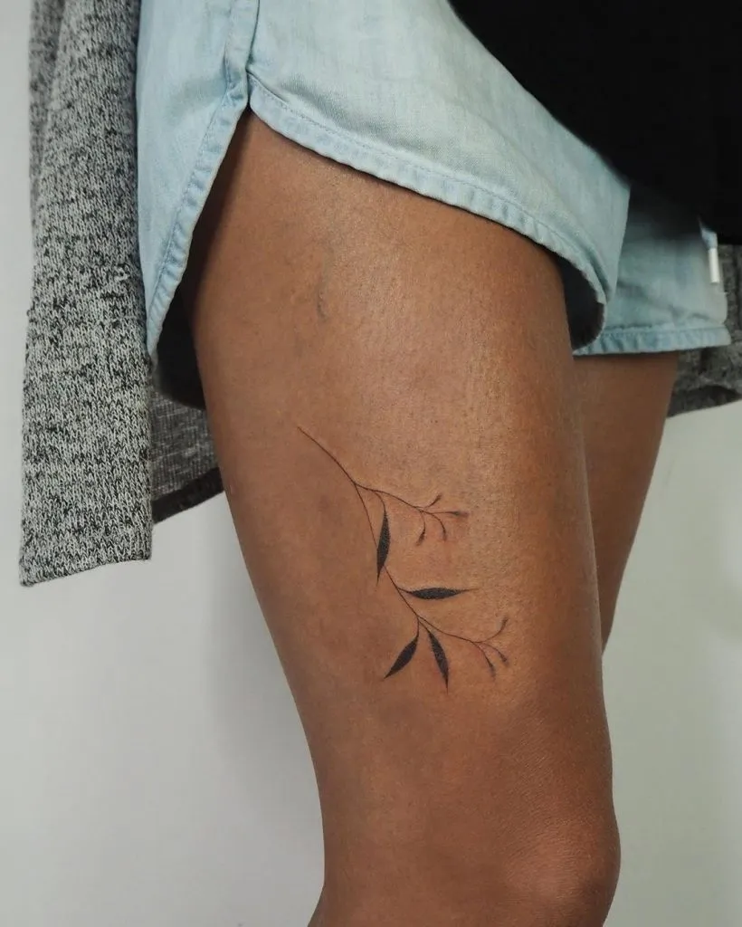 tatuajes para mujeres pierna pequeno 2 - Tatuajes para Mujeres en las Piernas